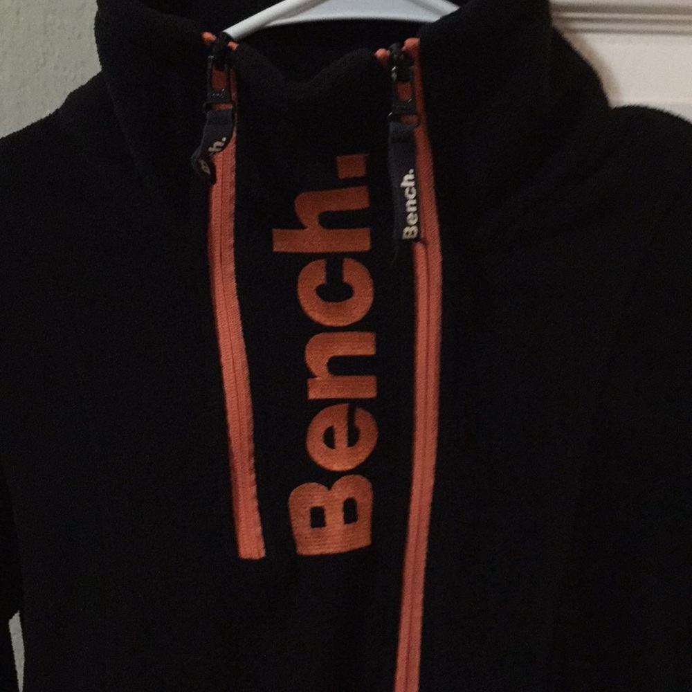Zip sweatshirt